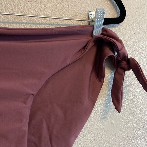 NWT- dark purple simply seamless Hipster- side tie bikini bottoms- Size 18W - Picture 2 of 9